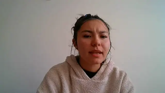 Snapshot of _andygirl chatting on 05.20.26 andygirl online show from 05.20.26