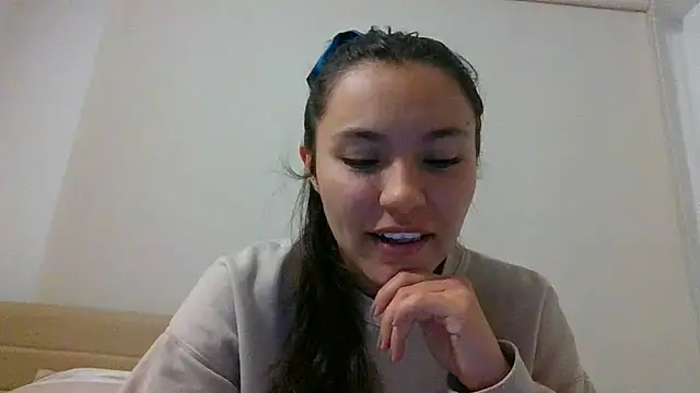Snapshot of _andygirl chatting on 06.15.26 andygirl online show from 06.15.26