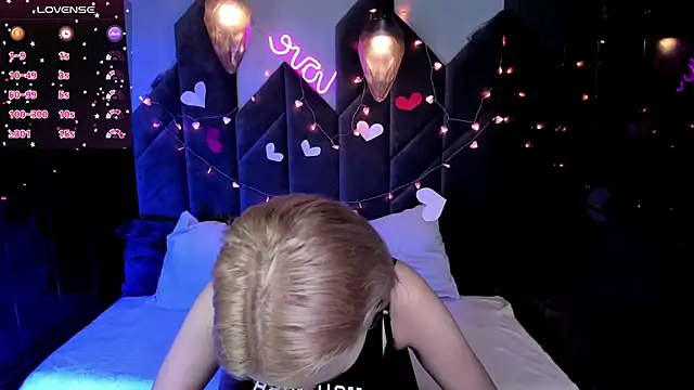 StephanieSweety online show from 02.13.25