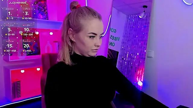 StephanieSweety online show from 02.25.26