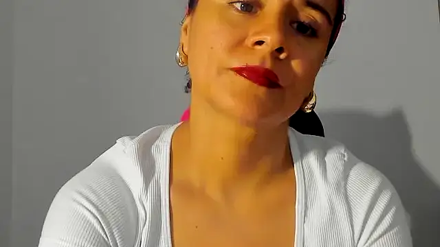 Sami Hotie1 online show from 10.02.25