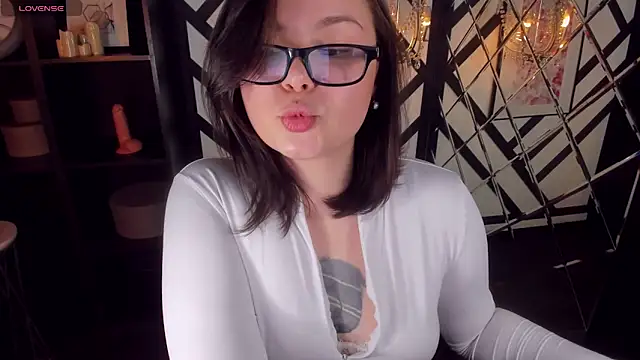 Mayayammy online show from 02.10.25