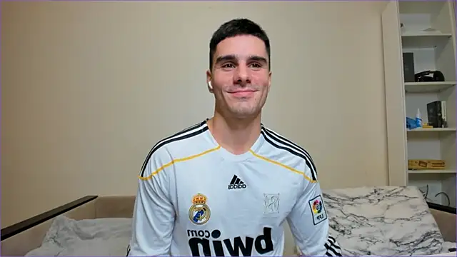 Snapshot of sam_huston chatting on 12.19.24 sam huston online show from 12.19.24