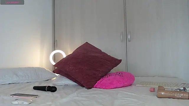 cristal sexybody online show from 11.26.25