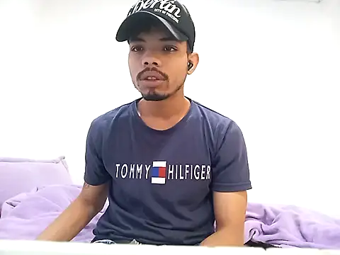 Snapshot of danidiazto2023 chatting on 03.04.25 danidiazto2023 online show from 03.04.25