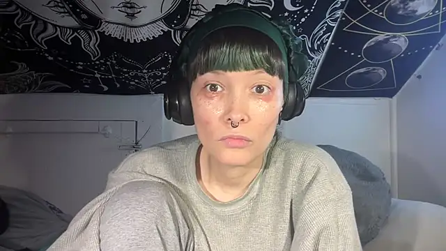 Snapshot of FRRANNKIE chatting on 12.16.24 FRRANNKIE online show from 12.16.24