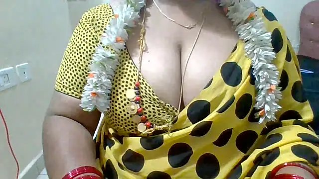 Snapshot of archanatelugu9 chatting on 09.29.25 archanatelugu9 online show from 09.29.25