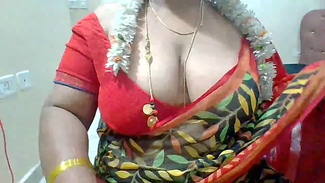 Snapshot of archanatelugu9 chatting on 10.18.25 archanatelugu9 online show from 10.18.25