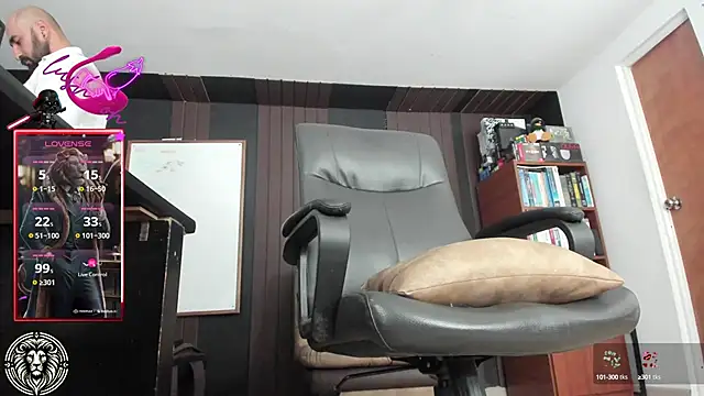 Snapshot of Leon_1234 chatting on 03.21.25 Leon 1234 online show from 03.21.25