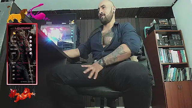 Snapshot of Leon_1234 chatting on 09.13.25 Leon 1234 online show from 09.13.25