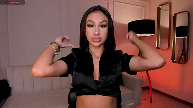 DannaCruz online show from 02.06.25