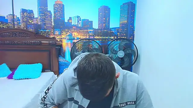 Snapshot of DEIBY_BABY chatting on 10.29.25 DEIBY BABY online show from 10.29.25