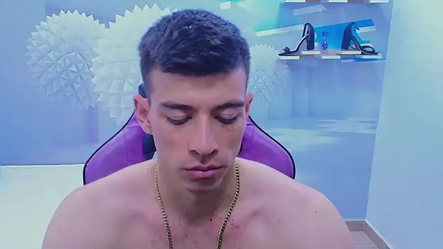 Snapshot of DEIBY_BABY chatting on 11.04.25 DEIBY BABY online show from 11.04.25