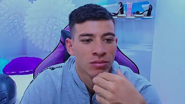 Snapshot of DEIBY_BABY chatting on 11.14.25 DEIBY BABY online show from 11.14.25