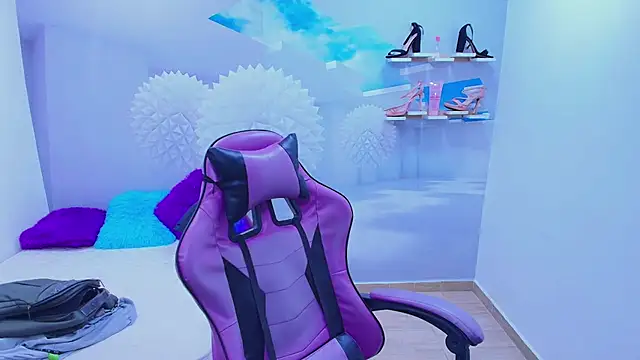 Snapshot of DEIBY_BABY chatting on 11.27.25 DEIBY BABY online show from 11.27.25