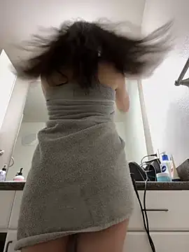 Natur4lBeautyb33 online show from 12.10.24