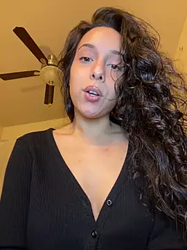 Natur4lBeautyb33 online show from 12.14.24