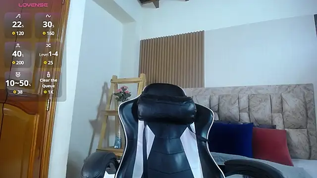 victoria  milf  online show from 02.21.25