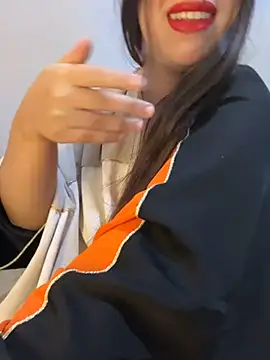 Mayacrayzi online show from 01.30.25