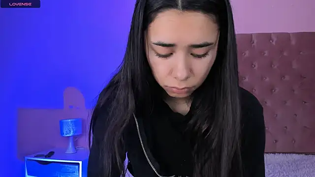 AmyOlimpo online show from 01.27.25