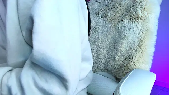 AmyOlimpo online show from 10.03.25