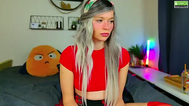 Snapshot of Kittychatte chatting on 12.11.24 Kittychatte online show from 12.11.24