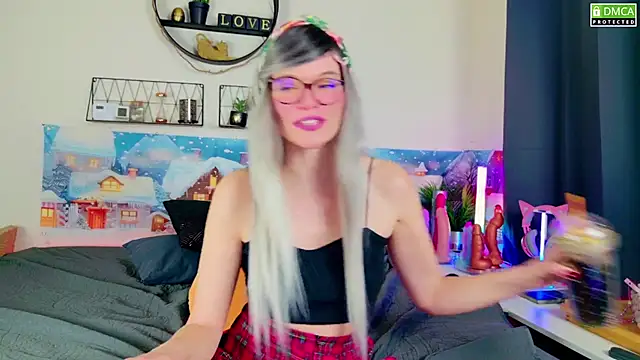 Snapshot of Kittychatte chatting on 01.04.25 Kittychatte online show from 01.04.25