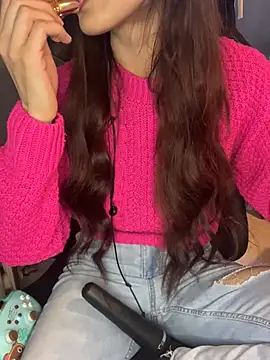 LaPetitechienne1 online show from 01.17.25