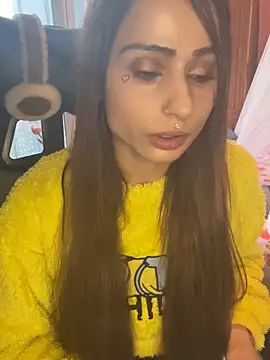 LaPetitechienne1 online show from 01.30.25