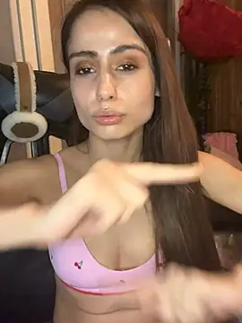 LaPetitechienne1 online show from 02.08.25