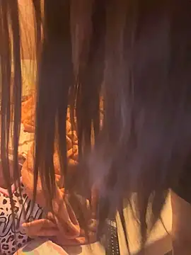 LaPetitechienne1 online show from 03.21.25