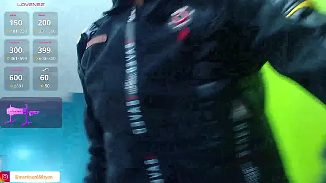 Snapshot of _liam_harpers_ chatting on 01.12.25 liam harpers online show from 01.12.25