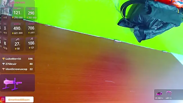 Snapshot of _liam_harpers_ chatting on 03.09.25 liam harpers online show from 03.09.25