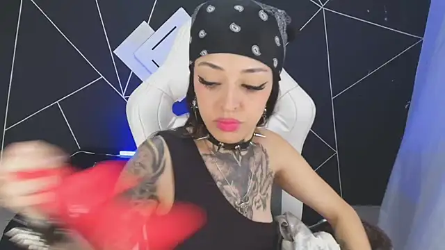 farichell online show from 10.23.25