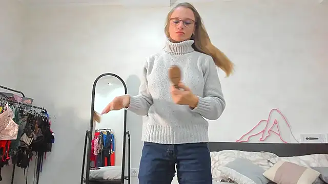 Snapshot of Milf_Tea chatting on 03.14.25 Milf Tea online show from 03.14.25