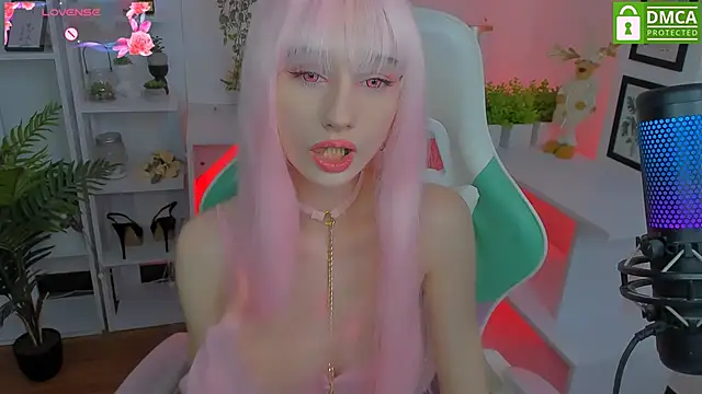 Snapshot of Katia_Kim chatting on 03.11.25 Katia Kim online show from 03.11.25