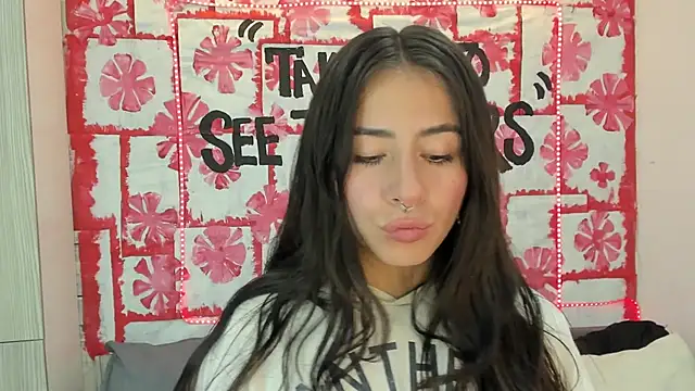 Mhelanny2 online show from 03.14.25