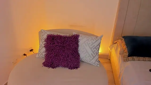 luisah  online show from 04.16.26