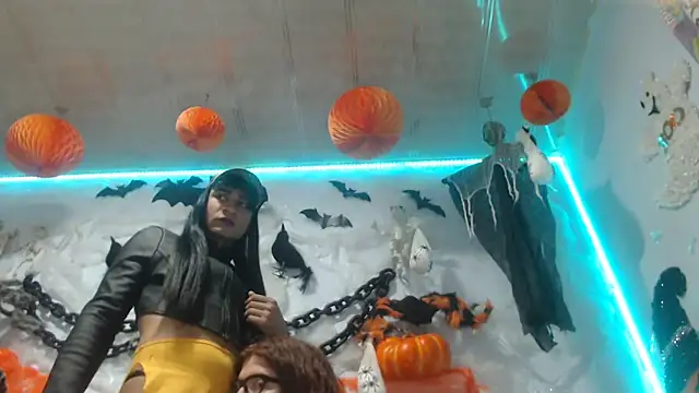 latintransbigcum online show from 11.24.25