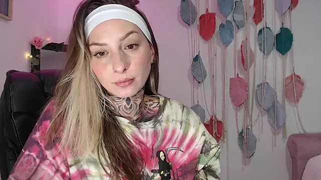 Snapshot of agatha_ink3 chatting on 03.01.25 agatha ink3 online show from 03.01.25