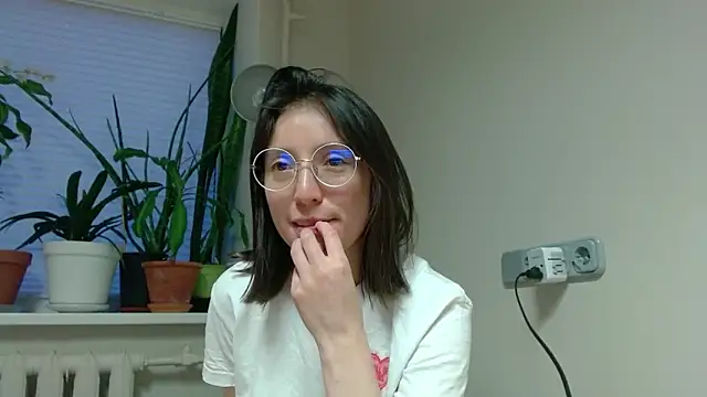 Sophi Cute online show from 02.14.25