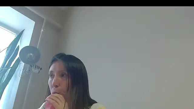 Sophi Cute online show from 03.11.25