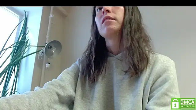 Sophi Cute online show from 10.17.25