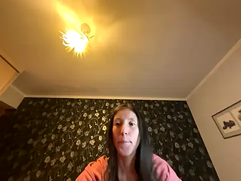 Sophi Cute online show from 11.26.25