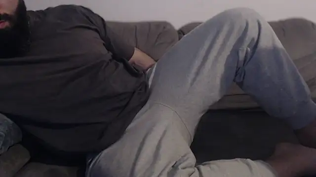 hugemachohandsome online show from 04.18.26