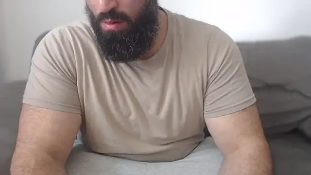 Snapshot of hugemachohandsome chatting on 06.19.26 hugemachohandsome online show from 06.19.26