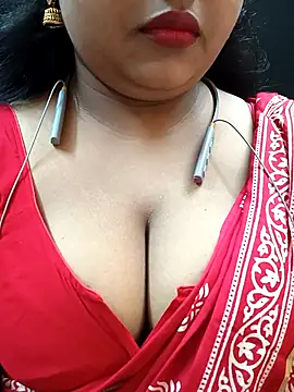 Sophiaboudi online show from 10.17.25