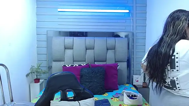 evelin zaens online show from 04.10.26