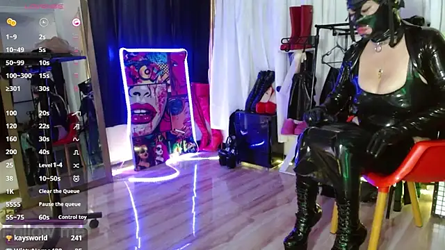 LatexDevil Blondie online show from 02.13.25