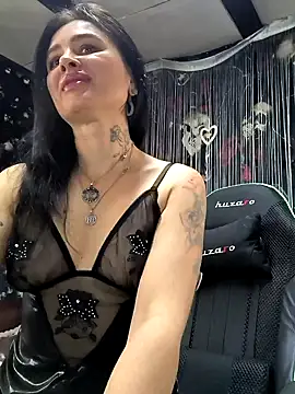 KikiXRed online show from 02.04.25